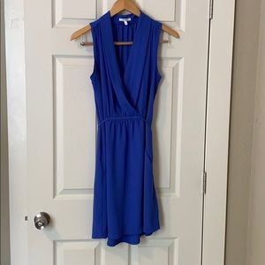 Maurice’s royal blue dress